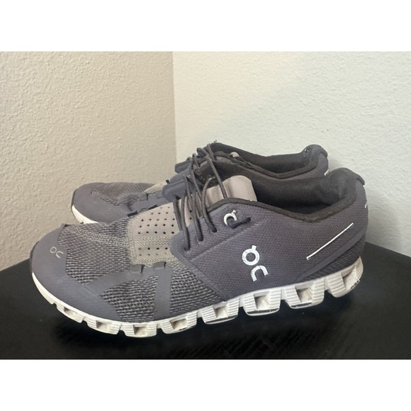 On Cloud 5 Shark Pebble Athletic Trail Running Shoes Sneakers Womens Size 8.5 US - Picture 2 of 8